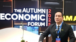 Phó Tổng giám đốc Ngân hàng TMCP Nam Á trả lời phỏng vấn bên lề Diễn đàn Kinh tế mùa Thu 2025