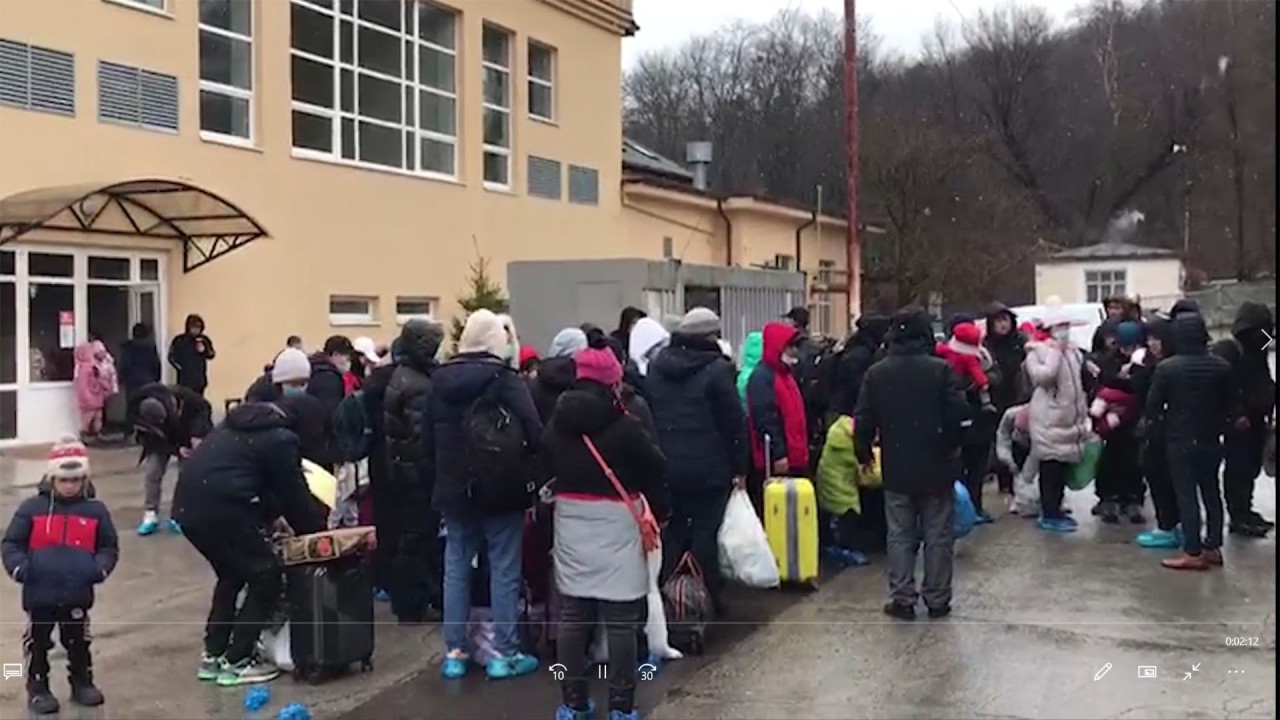 Đại sứ quán Việt Nam tại Romania kiêm nhiệm Serbia và Montenegro đón công dân từ Ukraine