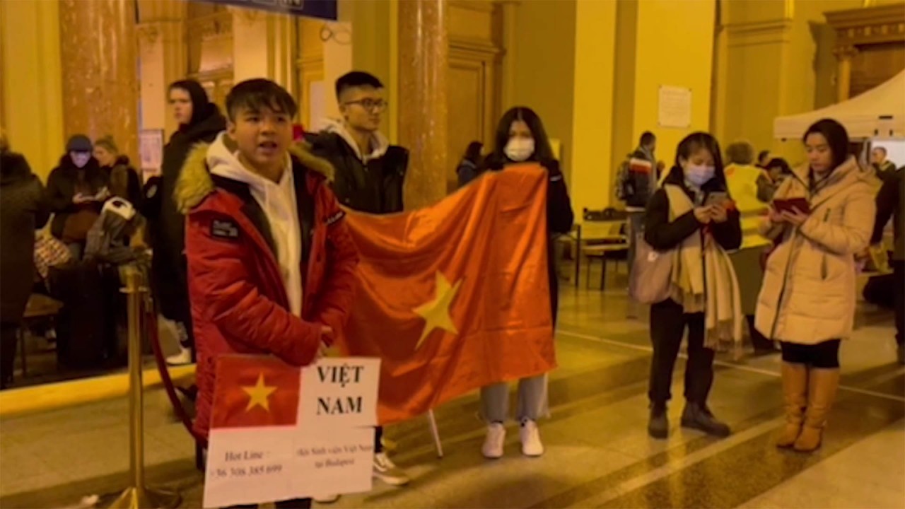 Công tác chuẩn bị cho chuyến bay đầu tiên chở công dân Việt Nam sơ tán khỏi Ukraine đã hoàn tất